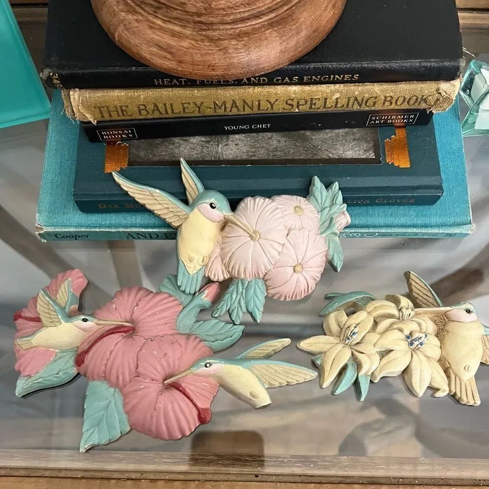 Set of three vintage Burwood MCM hummingbirds and floral hangings.
